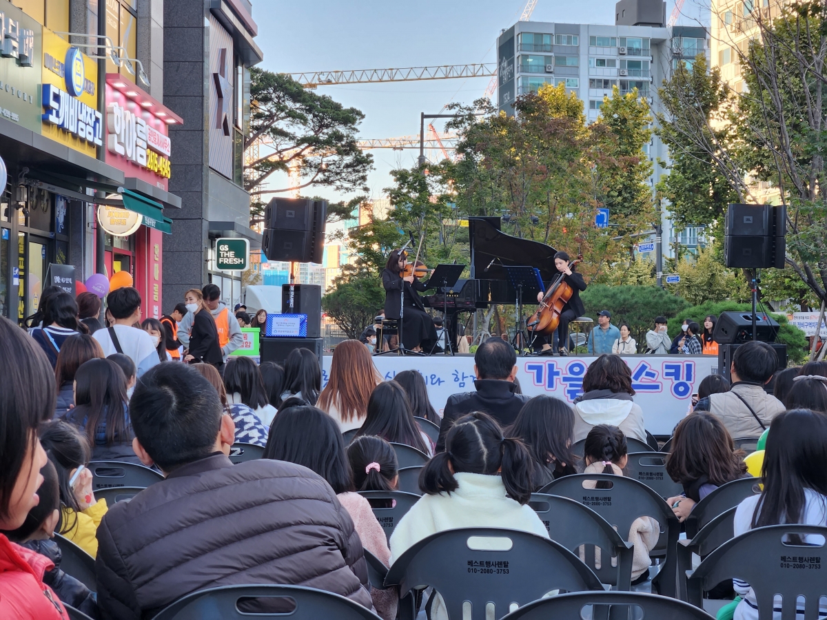 가을버스킹 (42).jpg
